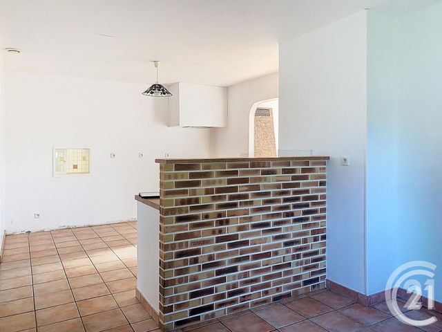 maison à louer - 4 pièces - 106.0 m2 - PLUMAUDAN - 22 - BRETAGNE - Century 21 Agence De Bretagne