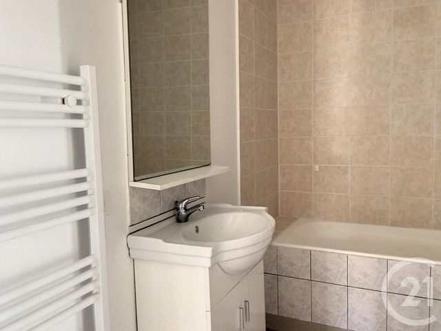 Appartement F2 à louer - 2 pièces - 48.08 m2 - PLANCOET - 22 - BRETAGNE - Century 21 Agence De Bretagne