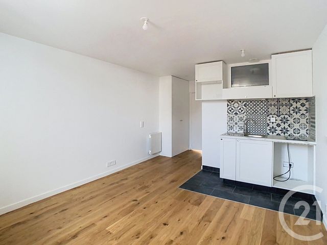 Appartement F1 à louer - 1 pièce - 24.42 m2 - DINAN - 22 - BRETAGNE - Century 21 Agence De Bretagne