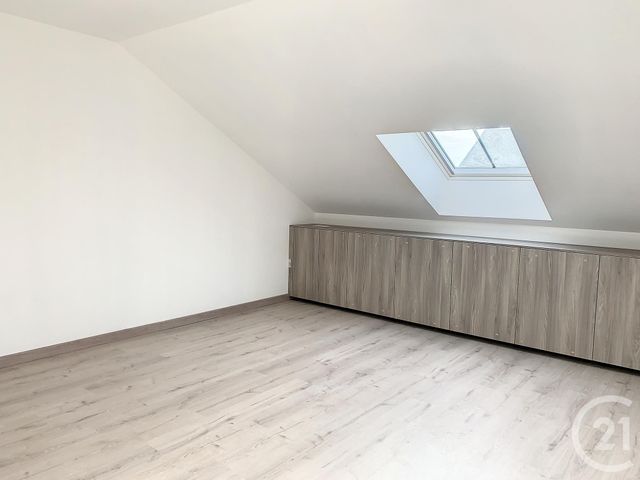 Appartement Duplex à louer - 3 pièces - 91.0 m2 - DINAN - 22 - BRETAGNE - Century 21 Agence De Bretagne