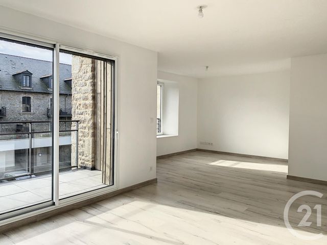 Appartement Duplex à louer - 3 pièces - 91.0 m2 - DINAN - 22 - BRETAGNE - Century 21 Agence De Bretagne