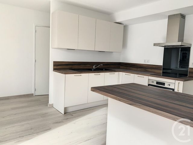 Appartement Duplex à louer - 3 pièces - 91.0 m2 - DINAN - 22 - BRETAGNE - Century 21 Agence De Bretagne