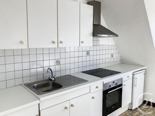 Appartement Studio à louer - 1 pièce - 27.4 m2 - LANVALLAY - 22 - BRETAGNE - Century 21 Agence De Bretagne