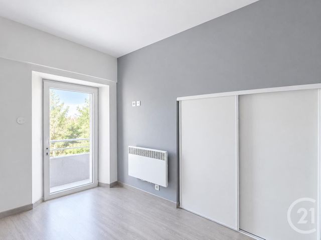 Appartement F1 à louer - 1 pièce - 43.07 m2 - PLUMAUDAN - 22 - BRETAGNE - Century 21 Agence De Bretagne