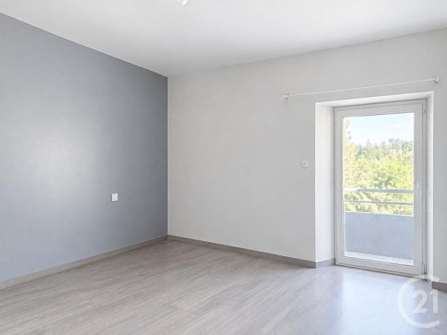 Appartement F1 à louer - 1 pièce - 43.07 m2 - PLUMAUDAN - 22 - BRETAGNE - Century 21 Agence De Bretagne